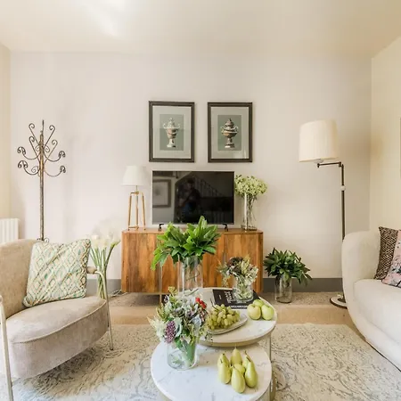 Comfortable Convenient With Garden Views Lucca